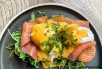 Garlic Butter Salmon with Mashed Cauliflower